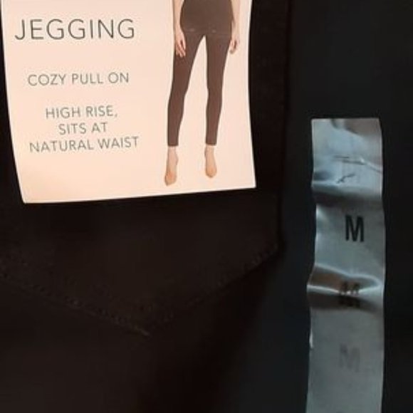 Isaac Mizrahi HIGH RISE PULL ON JEGGING / BLK, Cotton Blend, Medium - Picture 6 of 8